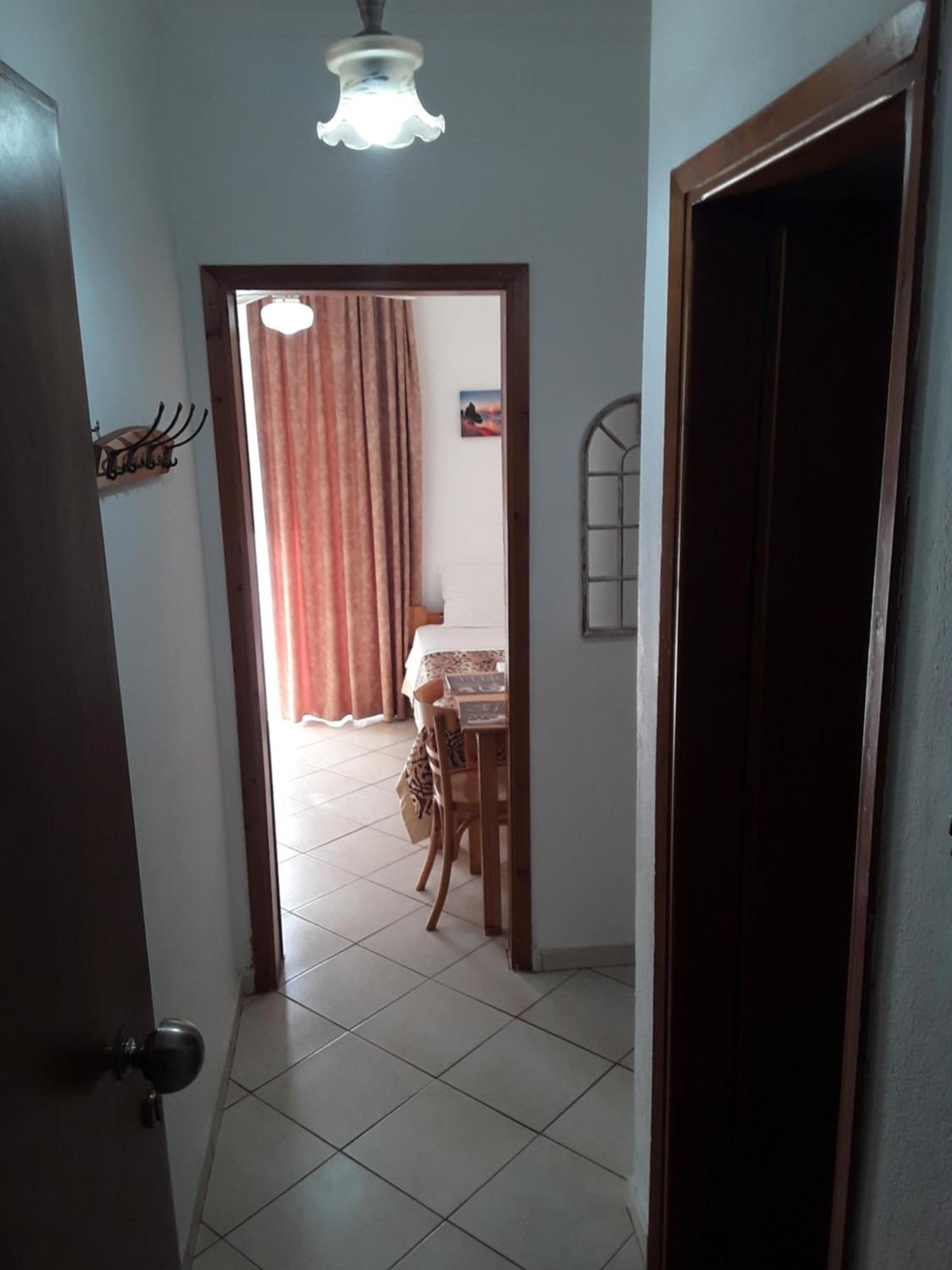 Hause Zorbas Aparthotel Paralia Dionysiou Bilik gambar